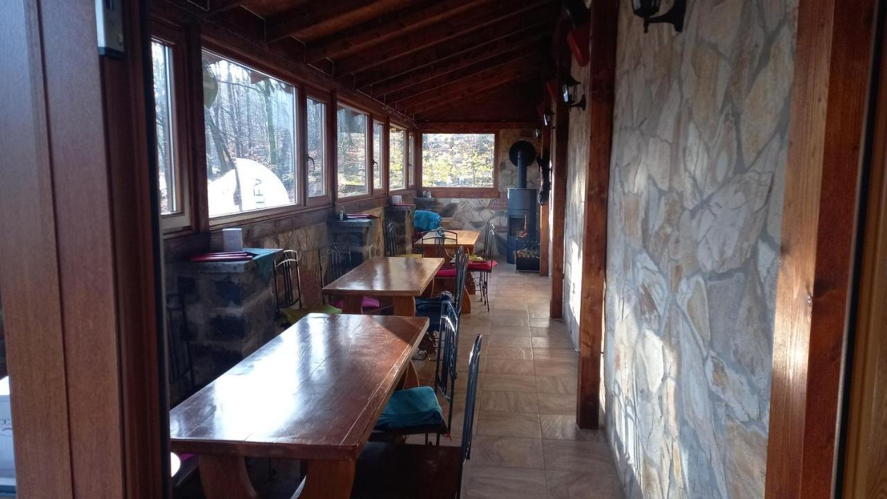 Chata Korenny Vrch Pezinska Baba Pezinok Buitenkant foto
