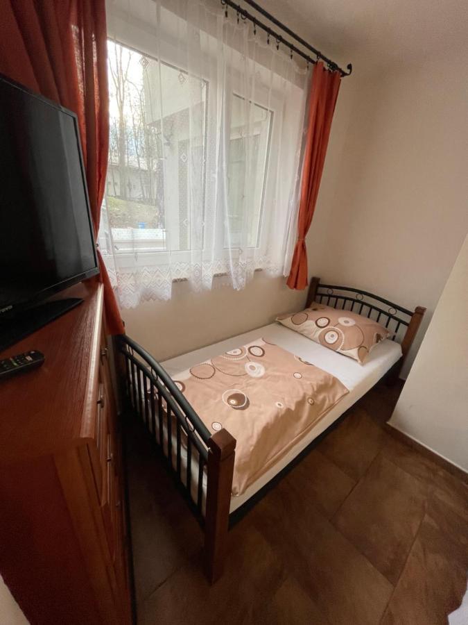 Chata Korenny Vrch Pezinska Baba Pezinok Buitenkant foto