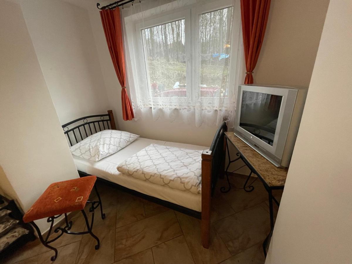 Chata Korenny Vrch Pezinska Baba Pezinok Buitenkant foto