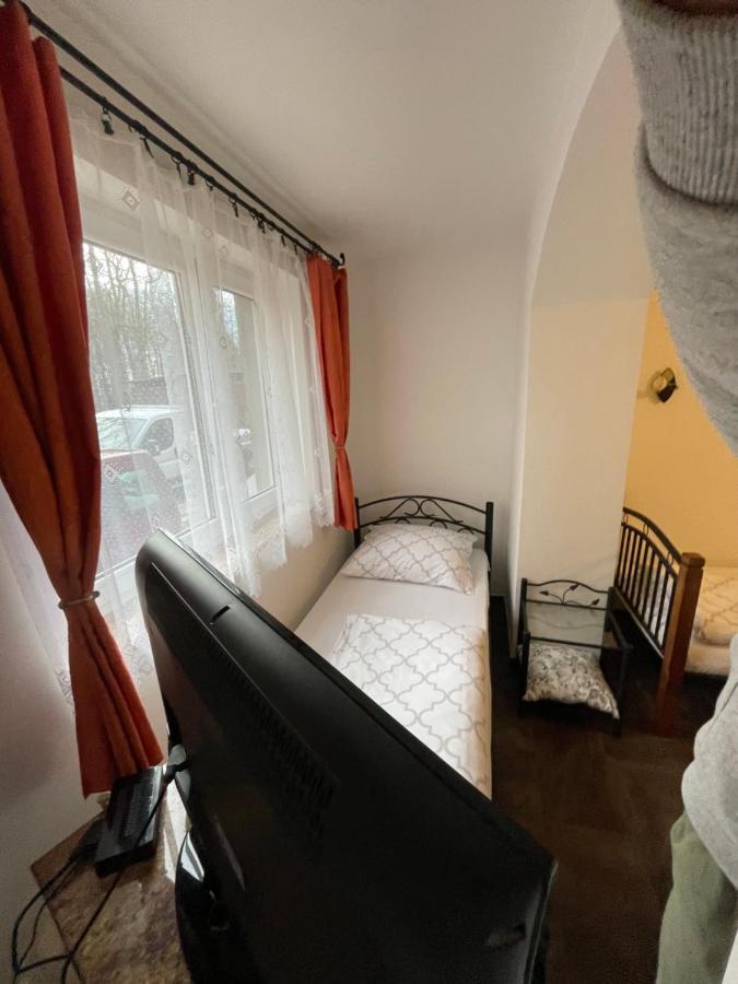 Chata Korenny Vrch Pezinska Baba Pezinok Buitenkant foto