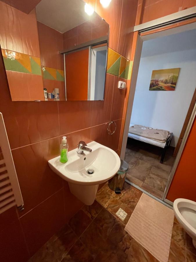 Chata Korenny Vrch Pezinska Baba Pezinok Buitenkant foto