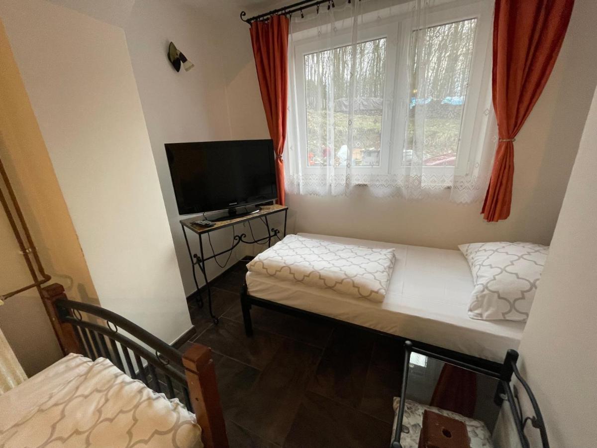Chata Korenny Vrch Pezinska Baba Pezinok Buitenkant foto